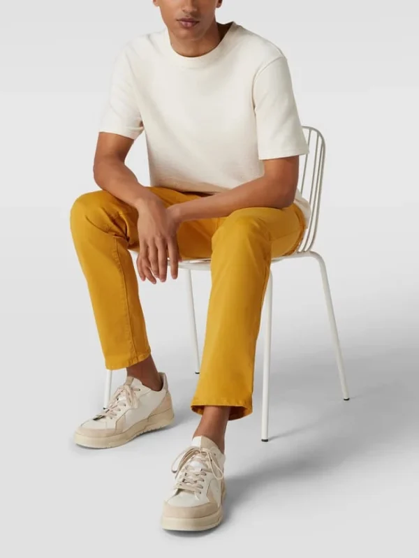 Brax Straight Fit Chino Mit Label-Detail Modell ‘Cadiz’ – Gold 1
